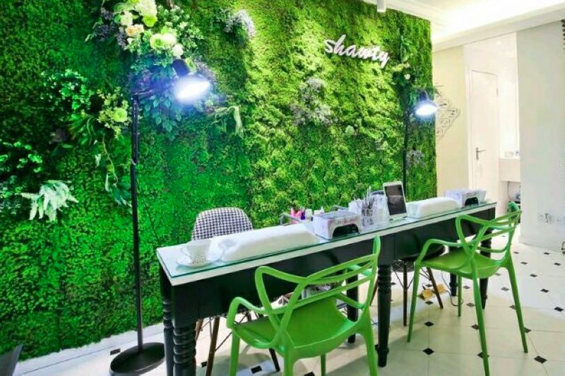 Shawty Manicure & Eyelash